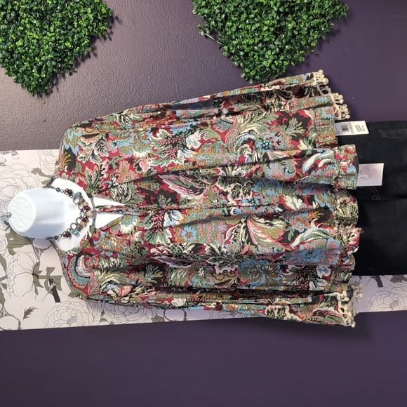 Umgee Floral Wide Sleeve Pom Pom Top - Picture 2 of 5